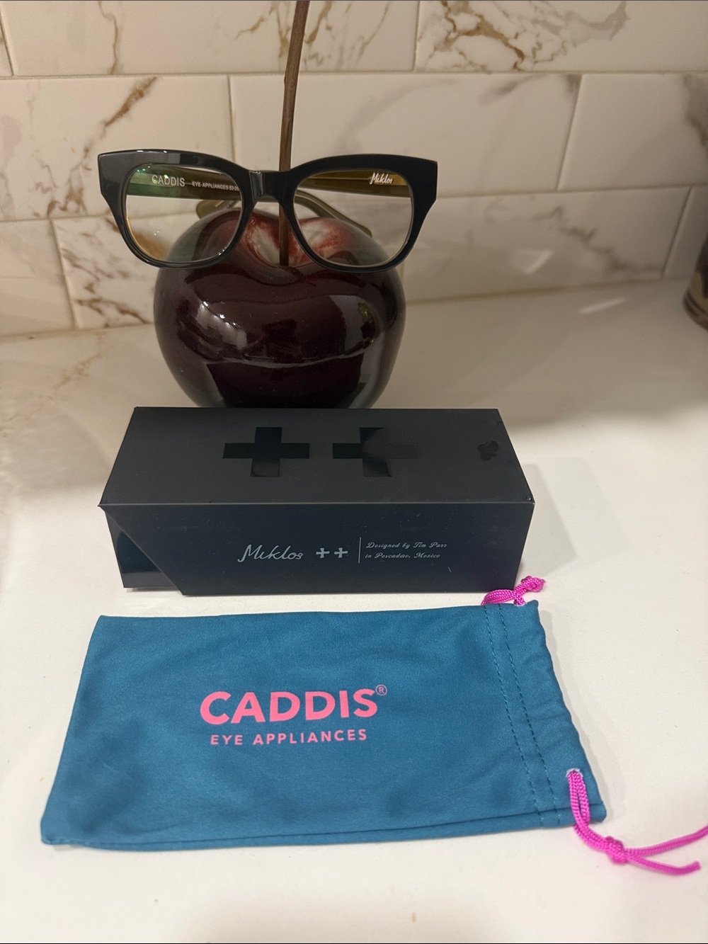 CADDIES Miklos + Reading glasses